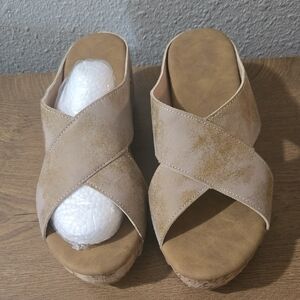 Chic Beige Women's Mules